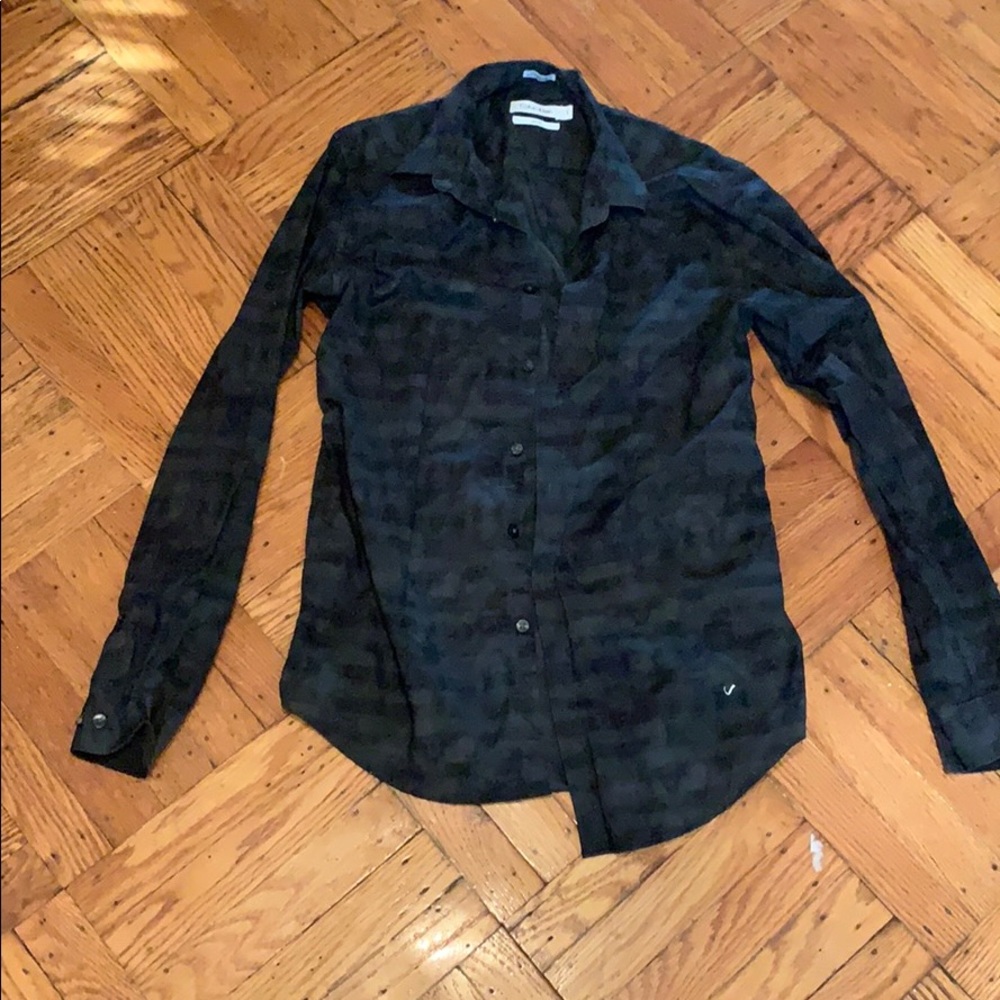 2 Causal dress shirt